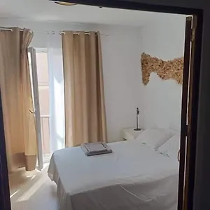 https://cadiz-superbe-appartement-en-plein-centre.hotelsincadiz.net